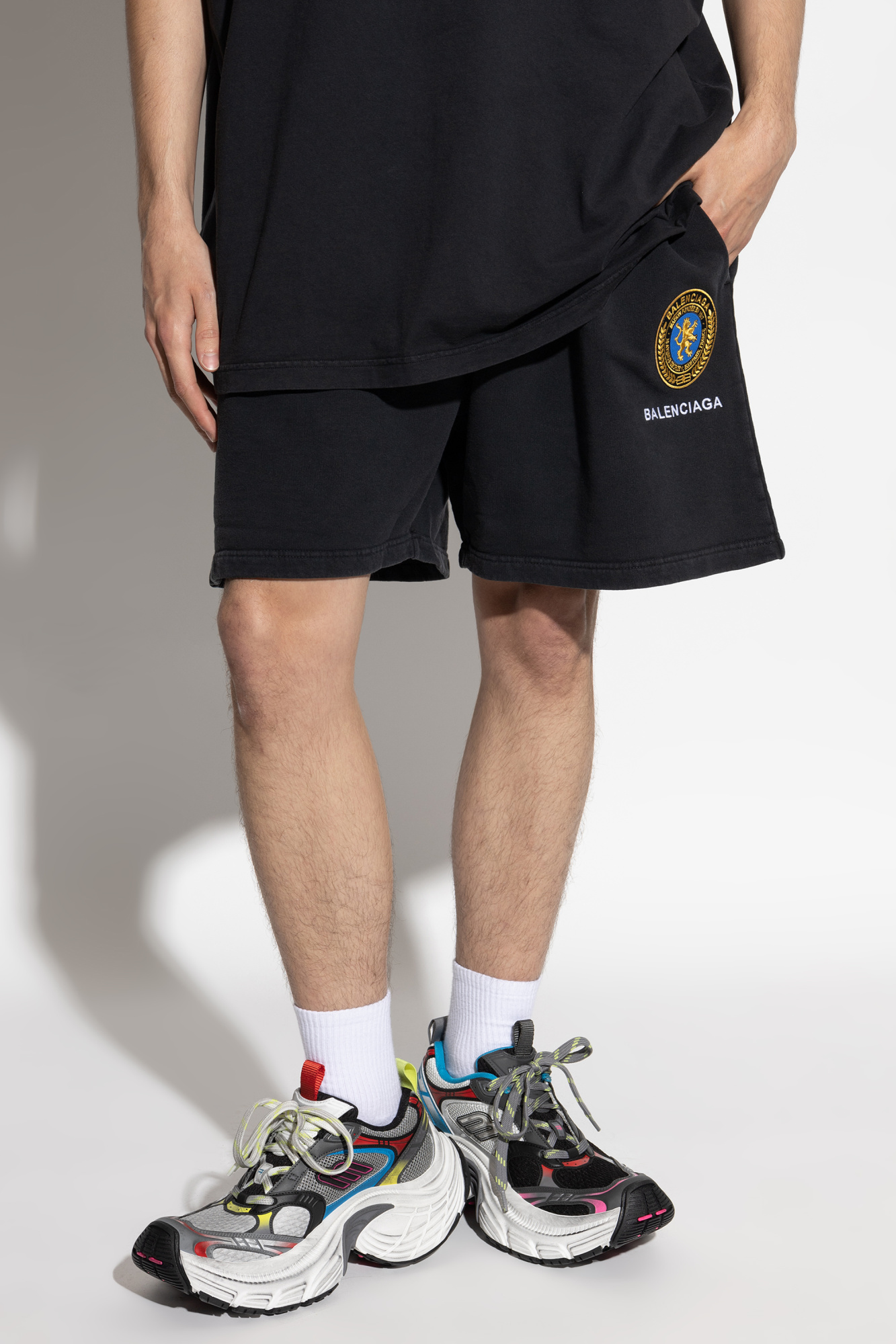 Black Shorts with logo patch Balenciaga - Vitkac AS
